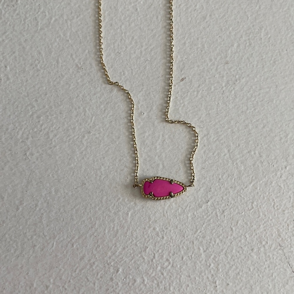 Kendra Scott hot pink necklace